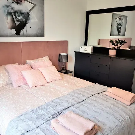 Rose Sadowa Apartment